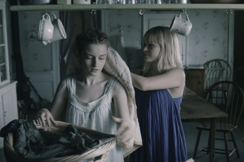Julia Garner Ambyr Childers We Are What We Are