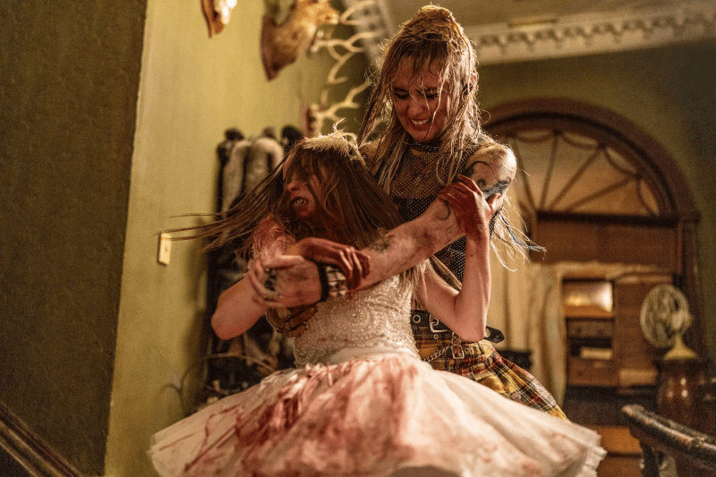 Kathryn Newton Abigail