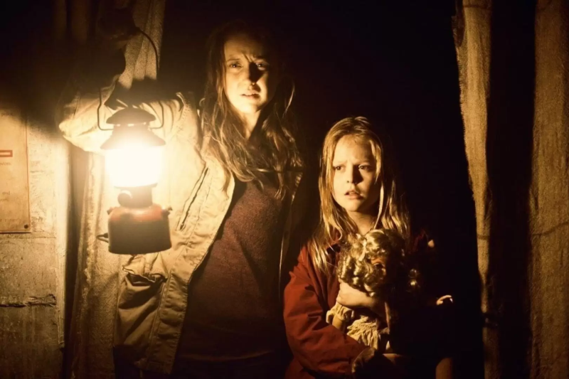 Andrea Riseborough Emily Alyn Lind Hidden